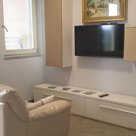 Perla's House Apartman *